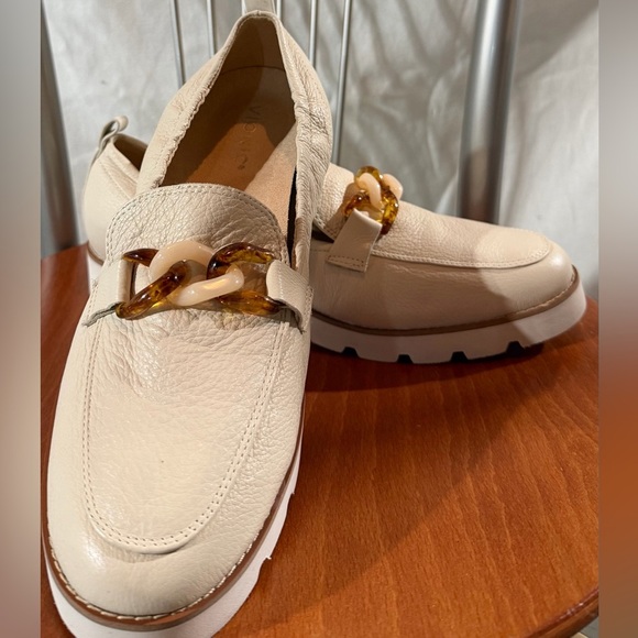Vionic Women’s Cynthia Loafer - Cream Leather 11W - Picture 8 of 15